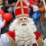 Pakjesavond in verschillende districten. Hoe vieren districten Sinterklaas?