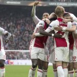 Ajax wint van FC Paierm